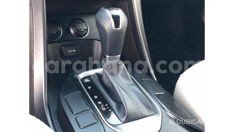 Big with watermark hyundai santa fe ashanti import dubai 15885