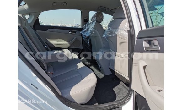 Buy Import Hyundai Sonata White Car in Import - Dubai in Ashanti Buy Import Hyundai Sonata White Car in Import - Dubai in Ashanti