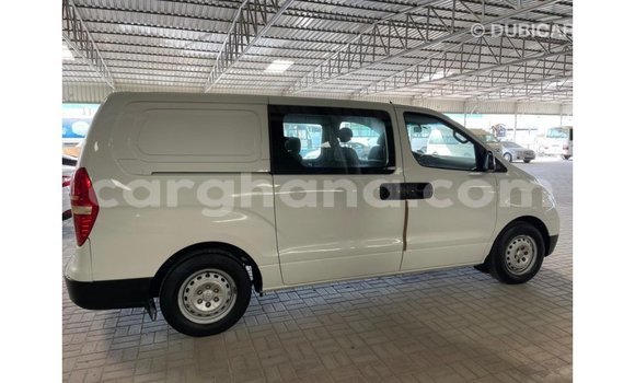 Buy Import Hyundai Accent White Car in Import - Dubai in Ashanti Buy Import Hyundai Accent White Car in Import - Dubai in Ashanti