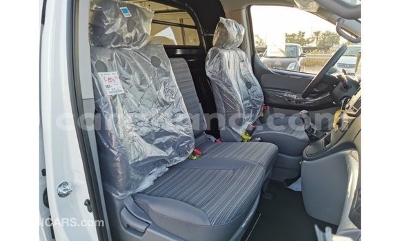 Ra Imported Hyundai Cargo funfun Ọkọ̀ in Import - Dubai ni Ashanti Ra Imported Hyundai Cargo funfun Ọkọ̀ in Import - Dubai ni Ashanti