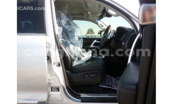 Ra Imported Toyota Land Cruiser Miiran Ọkọ̀ in Import - Dubai ni Ashanti Ra Imported Toyota Land Cruiser Miiran Ọkọ̀ in Import - Dubai ni Ashanti