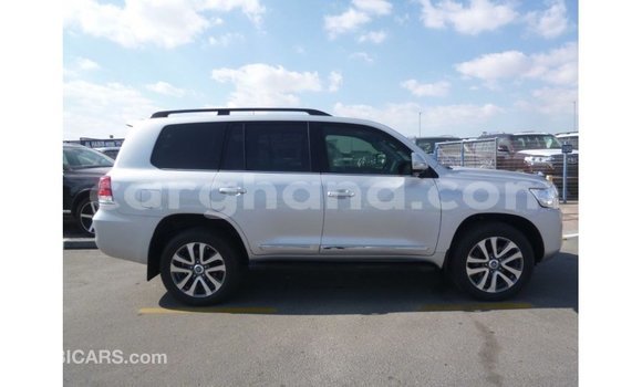 Ra Imported Toyota Land Cruiser Miiran Ọkọ̀ in Import - Dubai ni Ashanti Ra Imported Toyota Land Cruiser Miiran Ọkọ̀ in Import - Dubai ni Ashanti