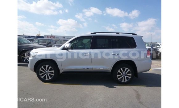 Ra Imported Toyota Land Cruiser Miiran Ọkọ̀ in Import - Dubai ni Ashanti Ra Imported Toyota Land Cruiser Miiran Ọkọ̀ in Import - Dubai ni Ashanti
