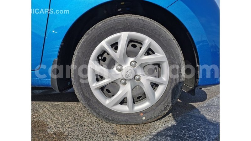 Big with watermark hyundai i10 ashanti import dubai 15920