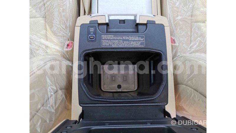 Big with watermark toyota land cruiser ashanti import dubai 15955