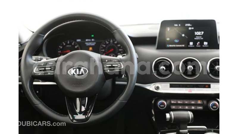 Big with watermark kia stinger ashanti import dubai 15970