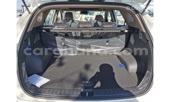 Buy Import Hyundai Tucson White Car in Import - Dubai in Ashanti Buy Import Hyundai Tucson White Car in Import - Dubai in Ashanti