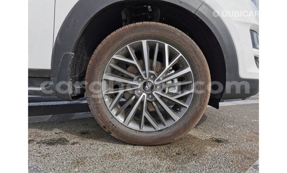 Buy Import Hyundai Tucson White Car in Import - Dubai in Ashanti Buy Import Hyundai Tucson White Car in Import - Dubai in Ashanti