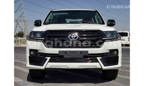 Buy Import Toyota Land Cruiser White Car in Import - Dubai in Ashanti Buy Import Toyota Land Cruiser White Car in Import - Dubai in Ashanti