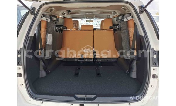 Ra Imported Toyota Fortuner funfun Ọkọ̀ in Import - Dubai ni Ashanti Ra Imported Toyota Fortuner funfun Ọkọ̀ in Import - Dubai ni Ashanti
