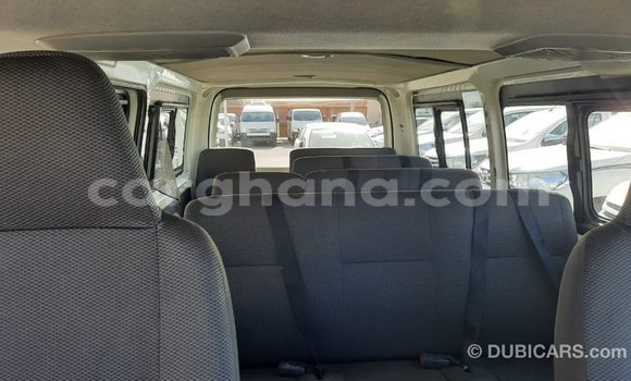 Ra Imported Toyota Hiace funfun Ọkọ̀ in Import - Dubai ni Ashanti Ra Imported Toyota Hiace funfun Ọkọ̀ in Import - Dubai ni Ashanti