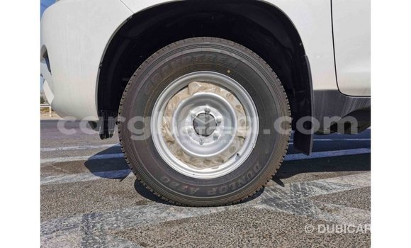 Buy Import Toyota Prado White Car in Import - Dubai in Ashanti Buy Import Toyota Prado White Car in Import - Dubai in Ashanti