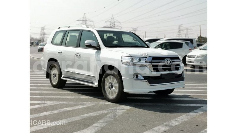 Big with watermark toyota land cruiser ashanti import dubai 16026