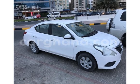 Buy Used Nissan Sunny White Car in Accra in Greater Accra Buy Used Nissan Sunny White Car in Accra in Greater Accra
