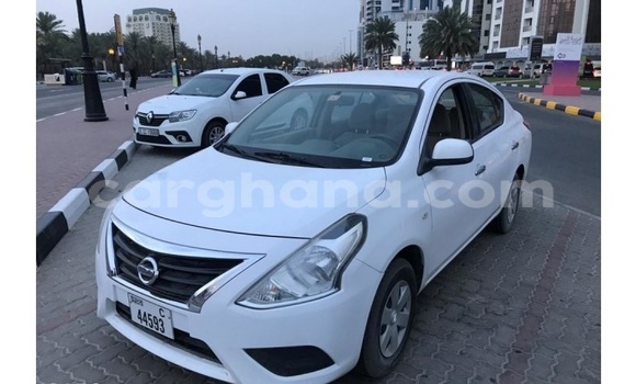 Buy Used Nissan Sunny White Car in Accra in Greater Accra Buy Used Nissan Sunny White Car in Accra in Greater Accra