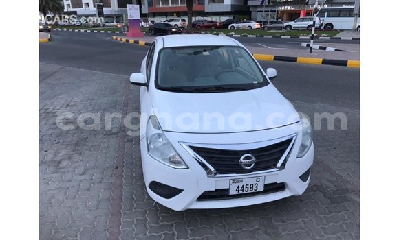 Buy Used Nissan Sunny White Car in Accra in Greater Accra Buy Used Nissan Sunny White Car in Accra in Greater Accra