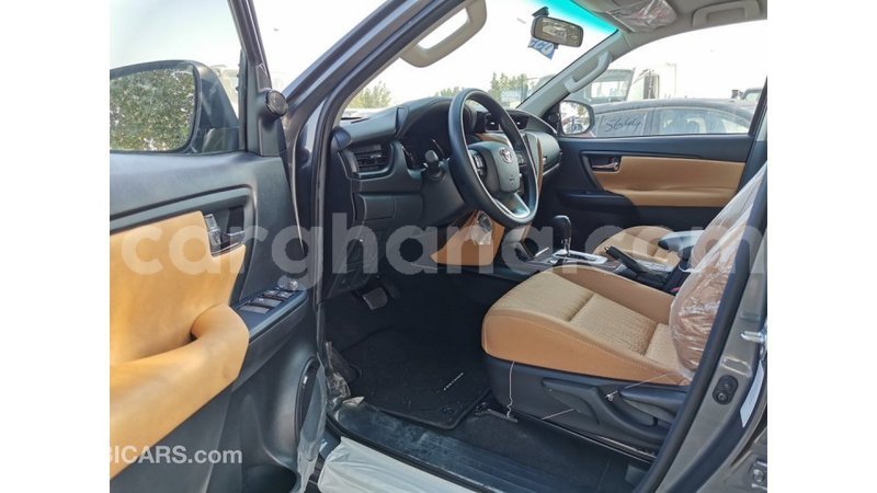 Big with watermark toyota fortuner ashanti import dubai 16068