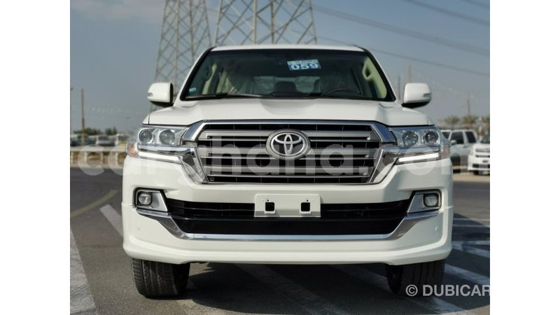 Big with watermark toyota land cruiser ashanti import dubai 16074