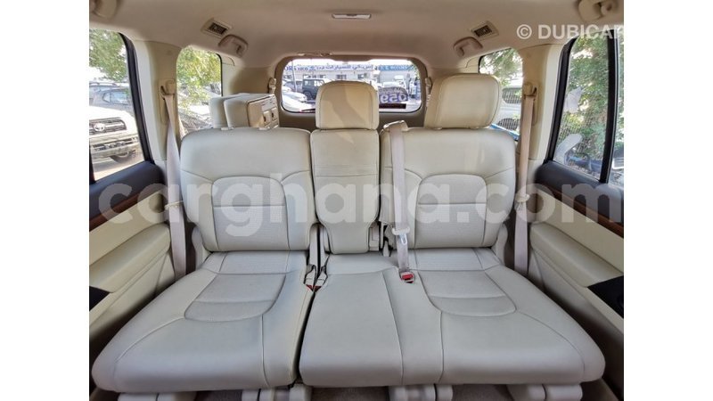 Big with watermark toyota land cruiser ashanti import dubai 16074