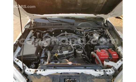 Buy Import Toyota Hilux White Car in Import - Dubai in Ashanti Buy Import Toyota Hilux White Car in Import - Dubai in Ashanti