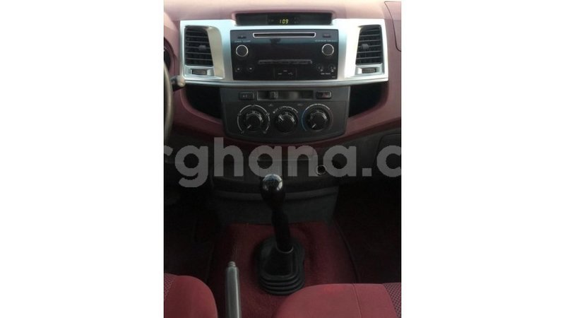 Big with watermark toyota hilux ashanti import dubai 16089