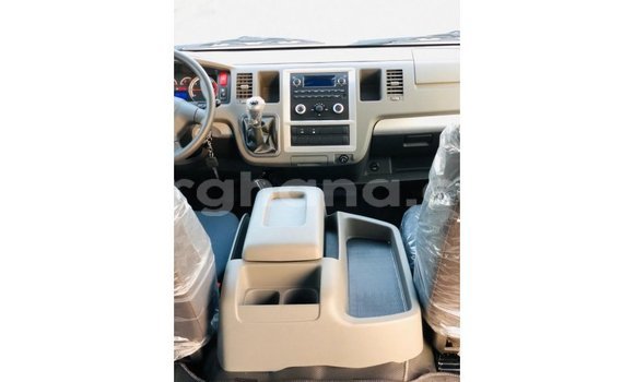 Ra Imported Foton Tunland funfun Ọkọ̀ in Import - Dubai ni Ashanti Ra Imported Foton Tunland funfun Ọkọ̀ in Import - Dubai ni Ashanti