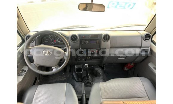 Buy Import Toyota Land Cruiser White Car in Import - Dubai in Ashanti Buy Import Toyota Land Cruiser White Car in Import - Dubai in Ashanti