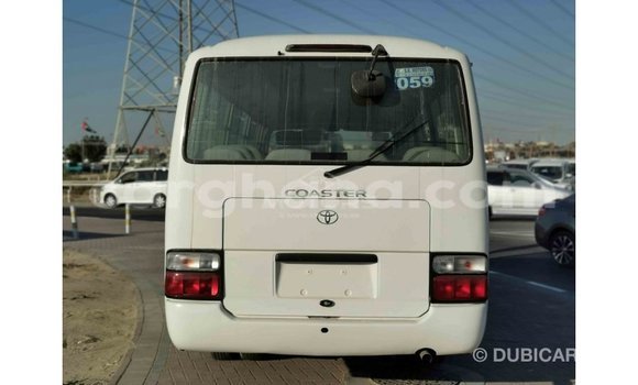 Ra Imported Toyota Coaster funfun Ọkọ̀ in Import - Dubai ni Ashanti Ra Imported Toyota Coaster funfun Ọkọ̀ in Import - Dubai ni Ashanti