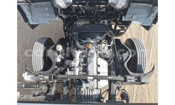 Sayi Imported Mitsubishi Fuso White Babbar mota in Import - Dubai a Ashanti Sayi Imported Mitsubishi Fuso White Babbar mota in Import - Dubai a Ashanti