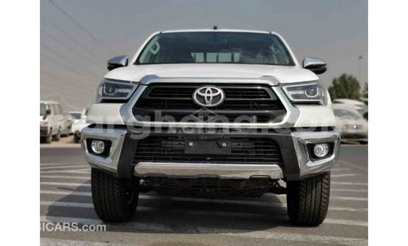 Ra Imported Toyota Hilux funfun Ọkọ̀ in Import - Dubai ni Ashanti Ra Imported Toyota Hilux funfun Ọkọ̀ in Import - Dubai ni Ashanti