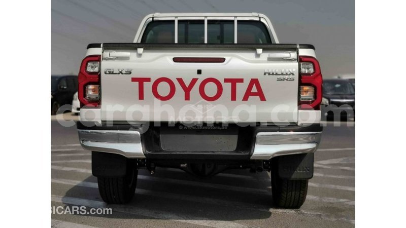 Big with watermark toyota hilux ashanti import dubai 16140