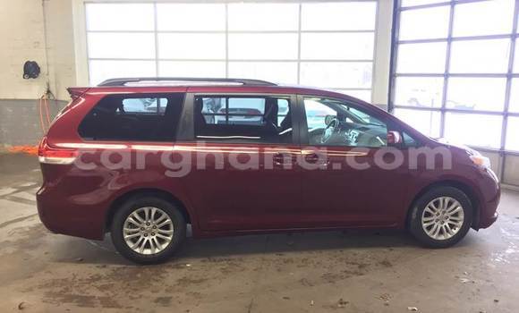 Buy Used Toyota Sienna Red Car in Accra in Greater Accra Buy Used Toyota Sienna Red Car in Accra in Greater Accra