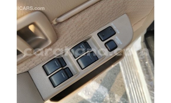 Ra Imported Toyota Land Cruiser funfun Ọkọ̀ in Import - Dubai ni Ashanti Ra Imported Toyota Land Cruiser funfun Ọkọ̀ in Import - Dubai ni Ashanti