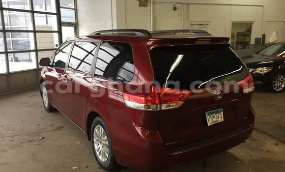 Buy Used Toyota Sienna Red Car in Accra in Greater Accra Buy Used Toyota Sienna Red Car in Accra in Greater Accra