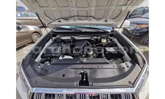 Buy Import Toyota Prado White Car in Import - Dubai in Ashanti Buy Import Toyota Prado White Car in Import - Dubai in Ashanti