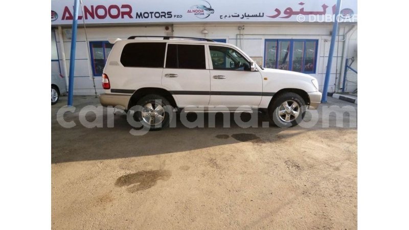 Big with watermark toyota land cruiser ashanti import dubai 16168