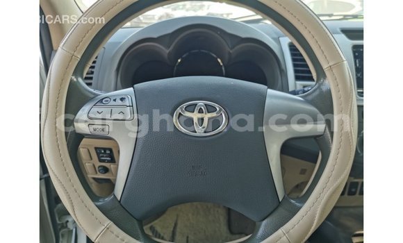 Sayi Imported Toyota Fortuner White Mota in Import - Dubai a Ashanti Sayi Imported Toyota Fortuner White Mota in Import - Dubai a Ashanti