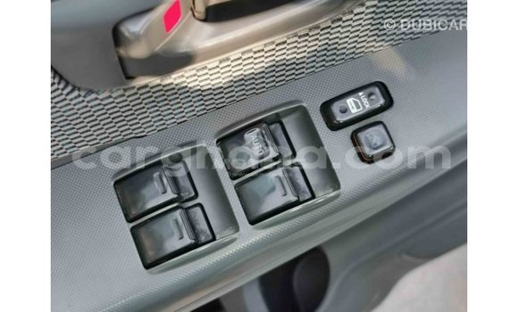 Ra Imported Toyota Hilux funfun Ọkọ̀ in Import - Dubai ni Ashanti Ra Imported Toyota Hilux funfun Ọkọ̀ in Import - Dubai ni Ashanti