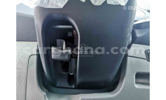Ra Imported Toyota Hilux funfun Ọkọ̀ in Import - Dubai ni Ashanti Ra Imported Toyota Hilux funfun Ọkọ̀ in Import - Dubai ni Ashanti
