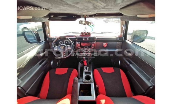 Buy Import Toyota FJ Cruiser Black Car in Import - Dubai in Ashanti Buy Import Toyota FJ Cruiser Black Car in Import - Dubai in Ashanti