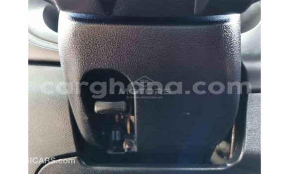 Ra Imported Toyota Hilux funfun Ọkọ̀ in Import - Dubai ni Ashanti Ra Imported Toyota Hilux funfun Ọkọ̀ in Import - Dubai ni Ashanti