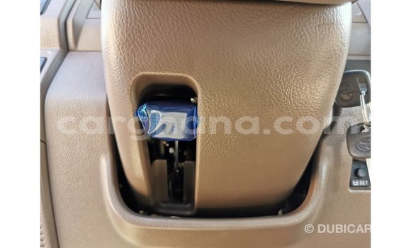 Sayi Imported Toyota Land Cruiser M Mota in Import - Dubai a Ashanti Sayi Imported Toyota Land Cruiser M Mota in Import - Dubai a Ashanti