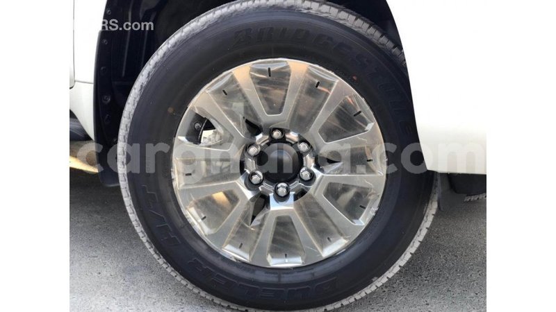 Big with watermark toyota prado ashanti import dubai 16201