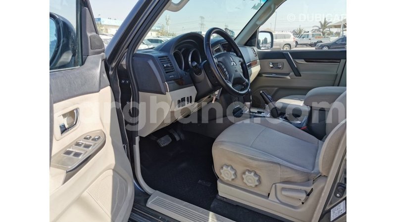 Big with watermark mitsubishi pajero ashanti import dubai 16211