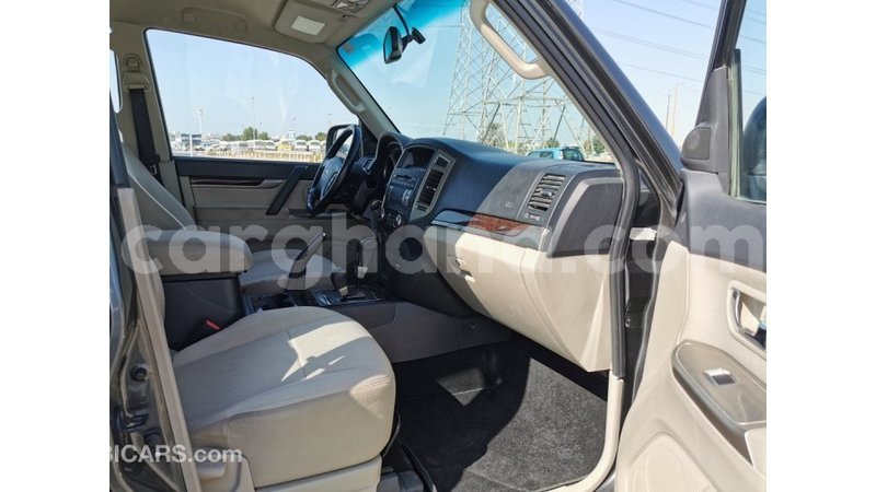 Big with watermark mitsubishi pajero ashanti import dubai 16211