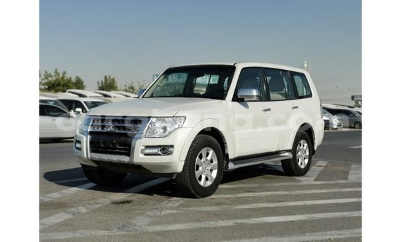Buy Import Mitsubishi Pajero White Car in Import - Dubai in Ashanti Buy Import Mitsubishi Pajero White Car in Import - Dubai in Ashanti