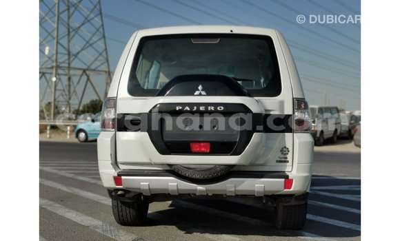 Buy Import Mitsubishi Pajero White Car in Import - Dubai in Ashanti Buy Import Mitsubishi Pajero White Car in Import - Dubai in Ashanti