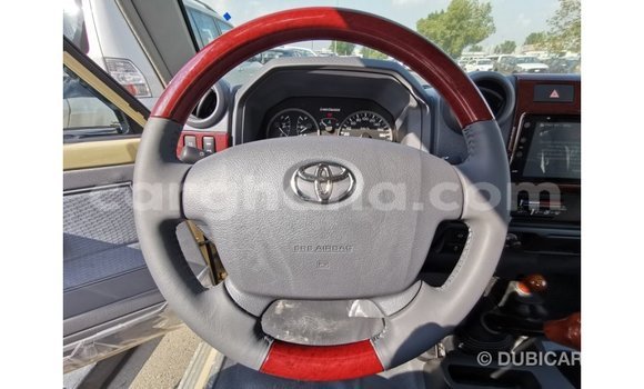 Buy Import Toyota Land Cruiser Beige Car in Import - Dubai in Ashanti Buy Import Toyota Land Cruiser Beige Car in Import - Dubai in Ashanti