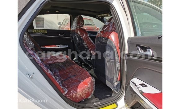 Buy Import Kia K5 White Car in Import - Dubai in Ashanti Buy Import Kia K5 White Car in Import - Dubai in Ashanti