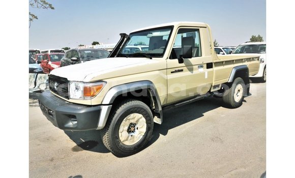 Sayi Imported Toyota Land Cruiser M Mota in Import - Dubai a Ashanti Sayi Imported Toyota Land Cruiser M Mota in Import - Dubai a Ashanti